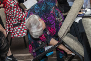 The scramble for winning tickets (for free Showcase 60 volumes) begins! (Photo Credit: Kaitrin Acuna, 2025.)