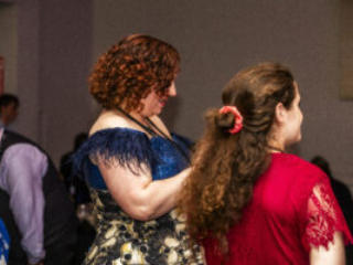 Lovely colors on display at our Nebula Awards Ceremony. Kelsey Josephson. (Photo Credit: Kaitrin Acuna, 2025.)