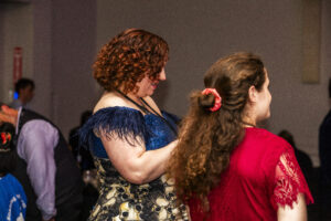 Lovely colors on display at our Nebula Awards Ceremony. Kelsey Josephson. (Photo Credit: Kaitrin Acuna, 2025.)